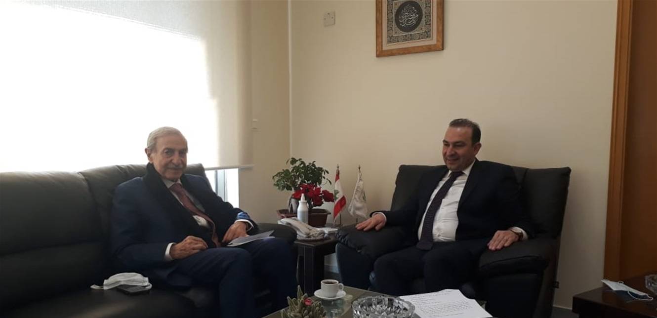 أنور الخليل: وزير الزراعة رفع نسبة تصدير زيت الزيتون إلى مئة في المئة