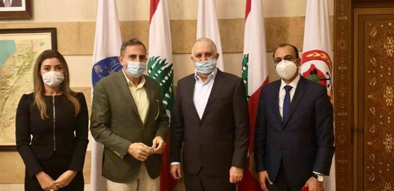 فهمي بحث مع متحدون طلب منح الإذن لملاحقة المرتكبين في دعوى نفايات المنية