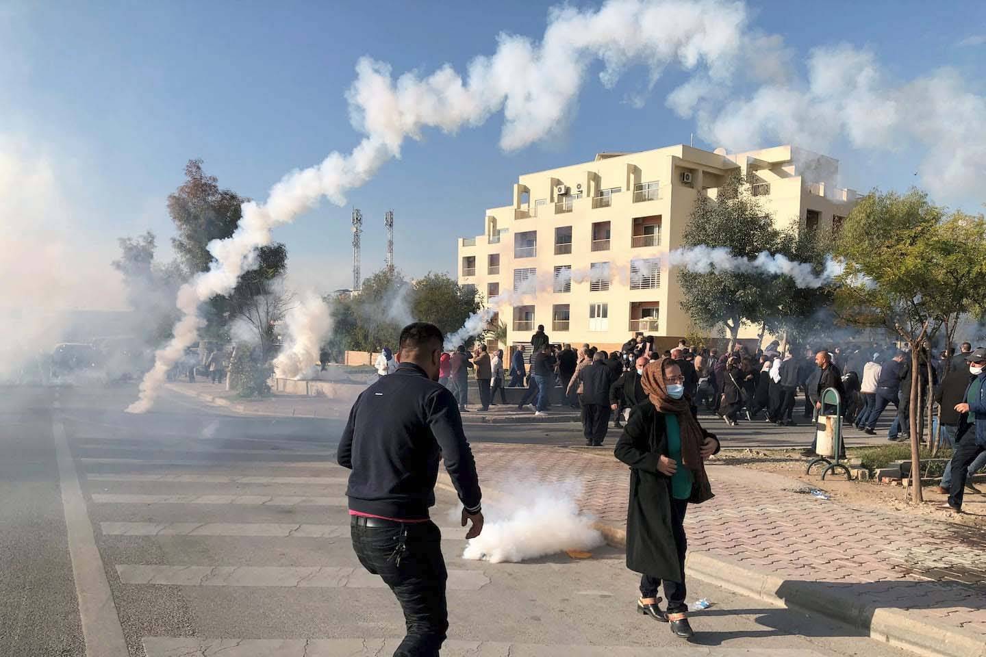 حملة اعتقالات للسطات الكردية
الكاظمي: الغضب في السليمانية مبرر