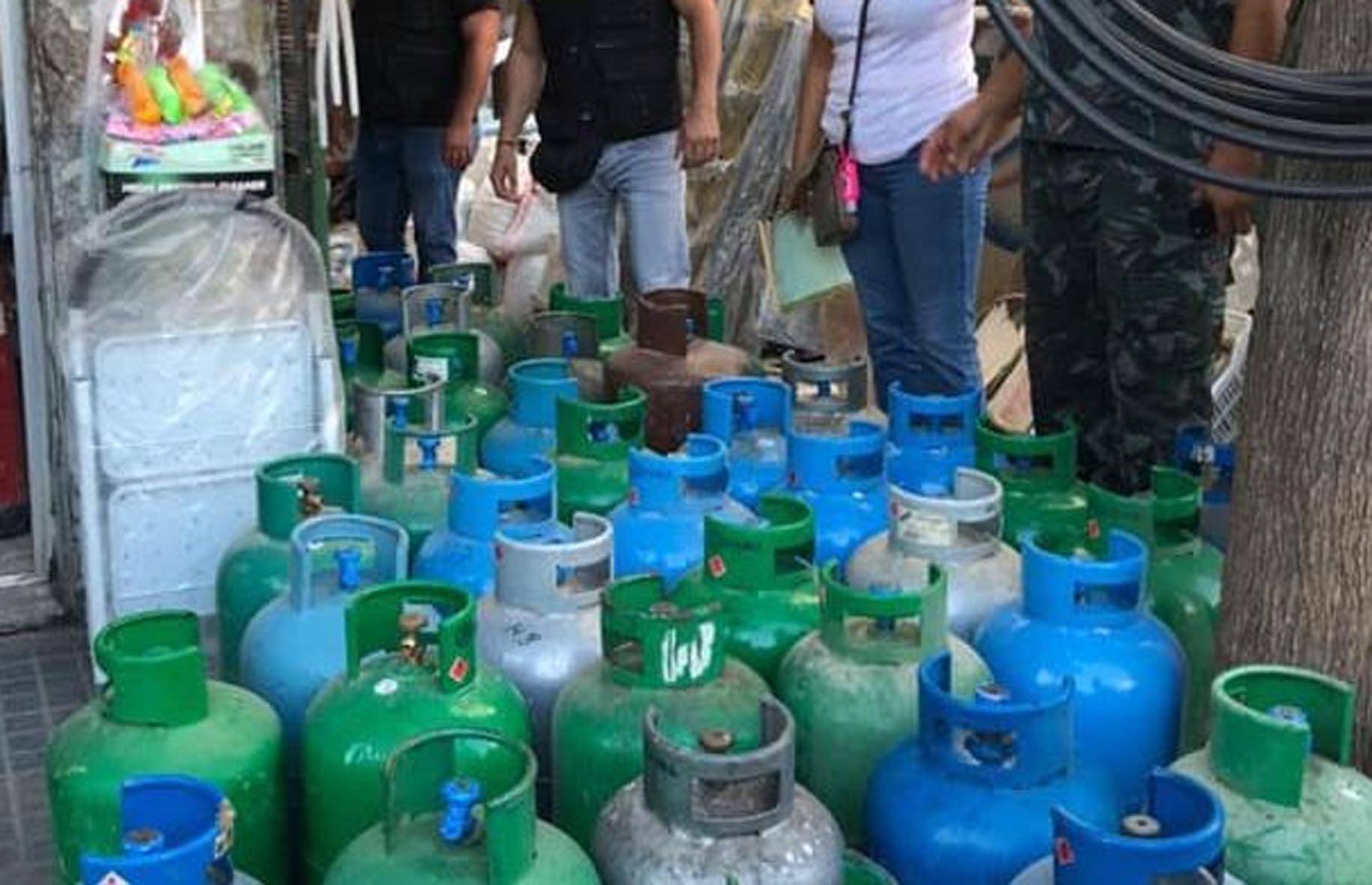 بعد ازمة البنزين والمازوت ... الغاز مفقود متى تنتهي هذه الغمامة السوداء؟!...