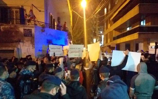 علّق التحقيقات في جريمة المرفأ عشرة أيام