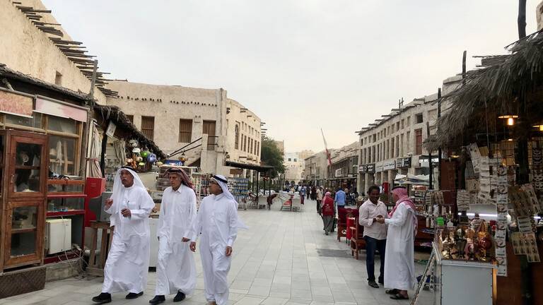 قطر وسلطنة عمان تتسلمان أول شحنة من لقاح ضد كورونا هذا الأسبوع
