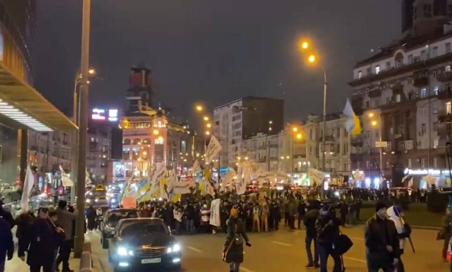 أوكرانيا.. تظاهر أصحاب الأعمال الحرة احتجاجا على قيود كورونا