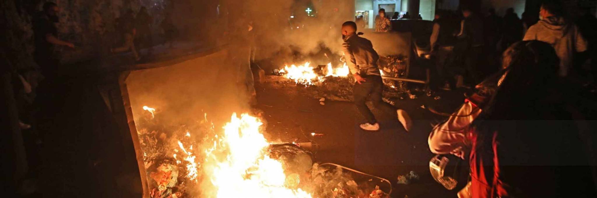 لا خــرق في المـلــف الحكـومي... وتـرحيـل مساعي التشكيل الى الـعام الجديـد
حرب بيانات بين «الوطني الحر» و «المستقبل»... وجعجع يدعو عون للاستقالة