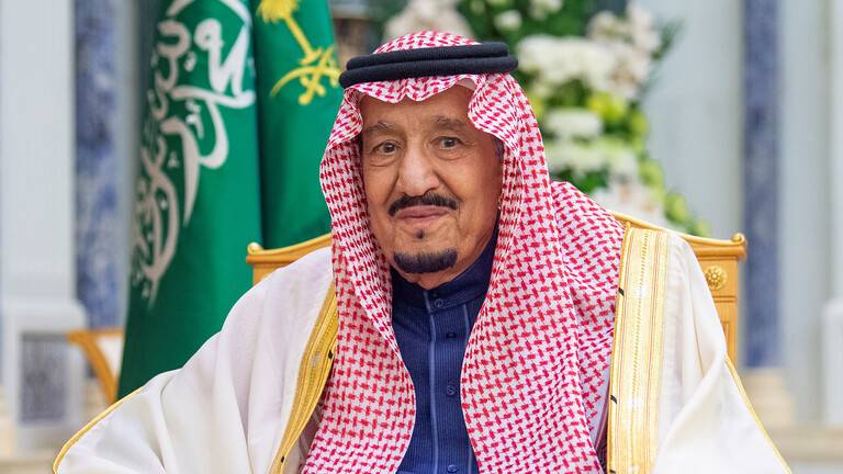 الملك سلمان يكلف بتوجيه دعوة الى قادة دول مجلس التعاون الخليجي لحضور القمة المقبلة