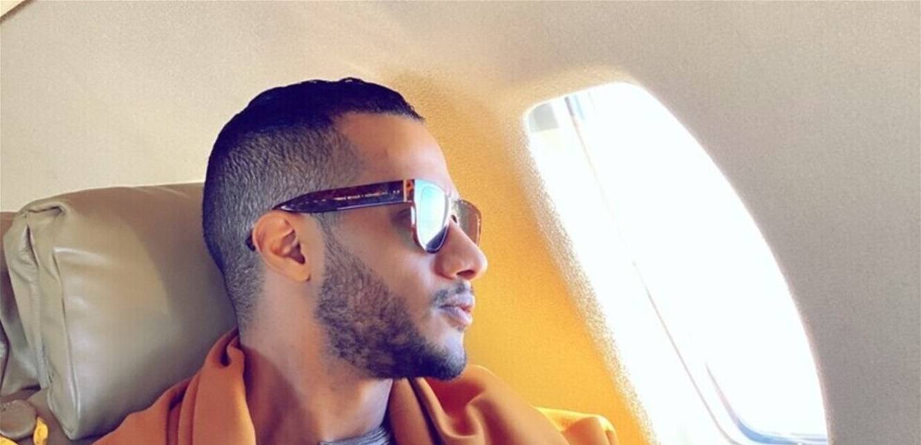محمد رمضان يأكل اللحمة من يد الشيف نصرت (فيديو)
