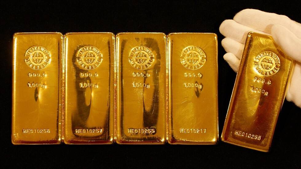 أسعار الذهب نحو تحقيق أفضل أداء سنوي في عقد