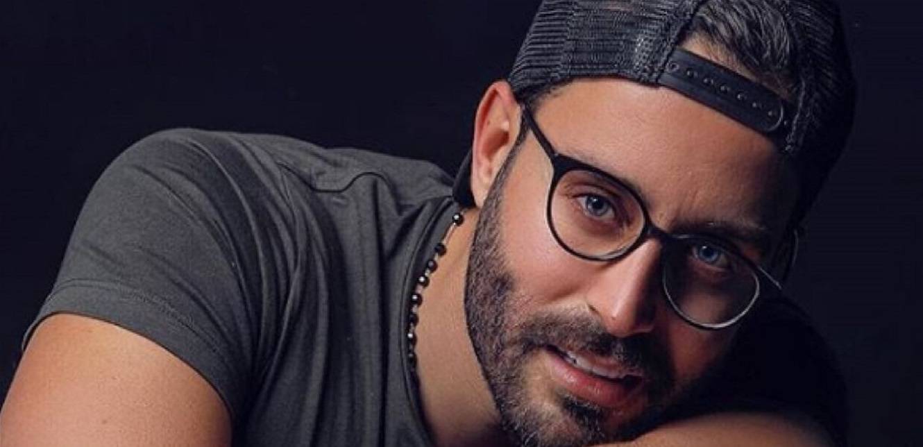 حبيبة سعد رمضان تقاطعه على الهواء.. شاهدوا ردّ فعله (فيديو)