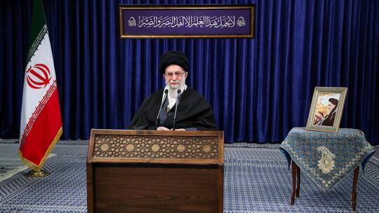المرشد الإيراني: صواريخنا باتت قادرة على إسقاط الطائرات الأمريكية في المنطقة