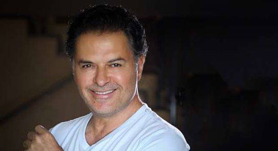 راغب علامة يستعدّ لإحياء حفل عيد الحب ويتمنى عودة الحياة إلى طبيعتها