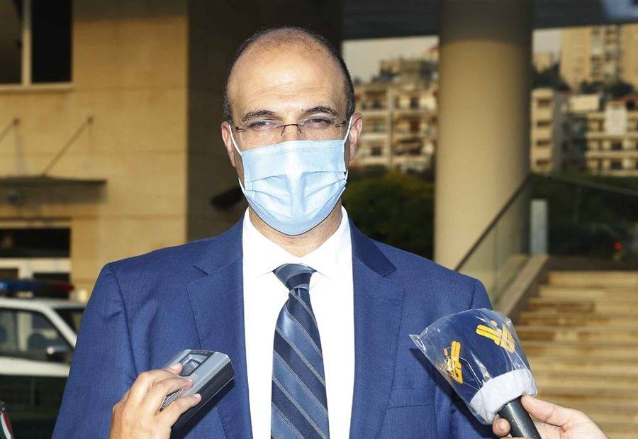 إعتذارٌ لوزير الصحة عن صورة مائدة العشاء!