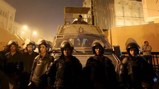 مصر.. هروب 3 متهمين محكوم عليهم بالإعدام من سطح سجن شديد الحراسة