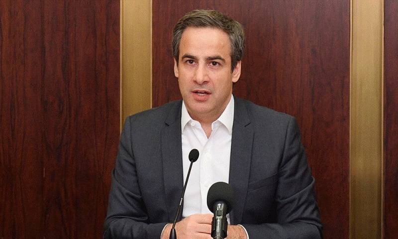 معوض: تحية إكبار للجسم الطبي والتمريضي والصليب الأحمر