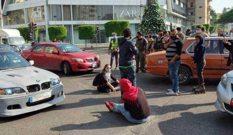 إعتصام في صيدا بسبب تـردي الأوضاع الاقتصادية