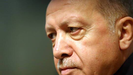 تركيا.. أردوغان يتصل بنائب رئيس حزب "المستقبل" المعارض بعد تعرضه لاعتداء مسلح