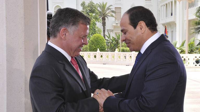 الجيش المصري يرسل طائرة عسكرية محمّلة بالمساعدات إلى الأردن