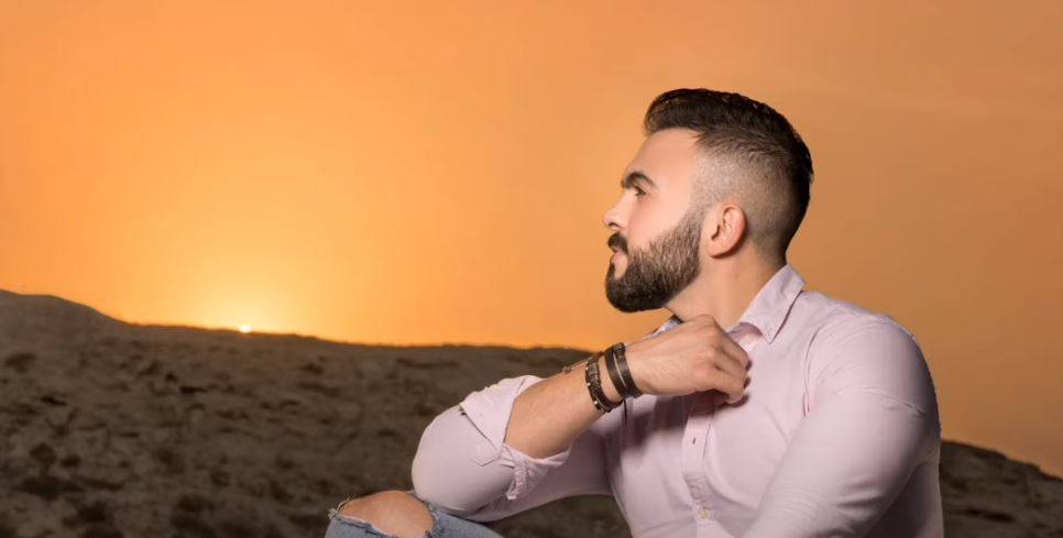 من قصد طارق غانم  بـ"فيكي شي منا"؟