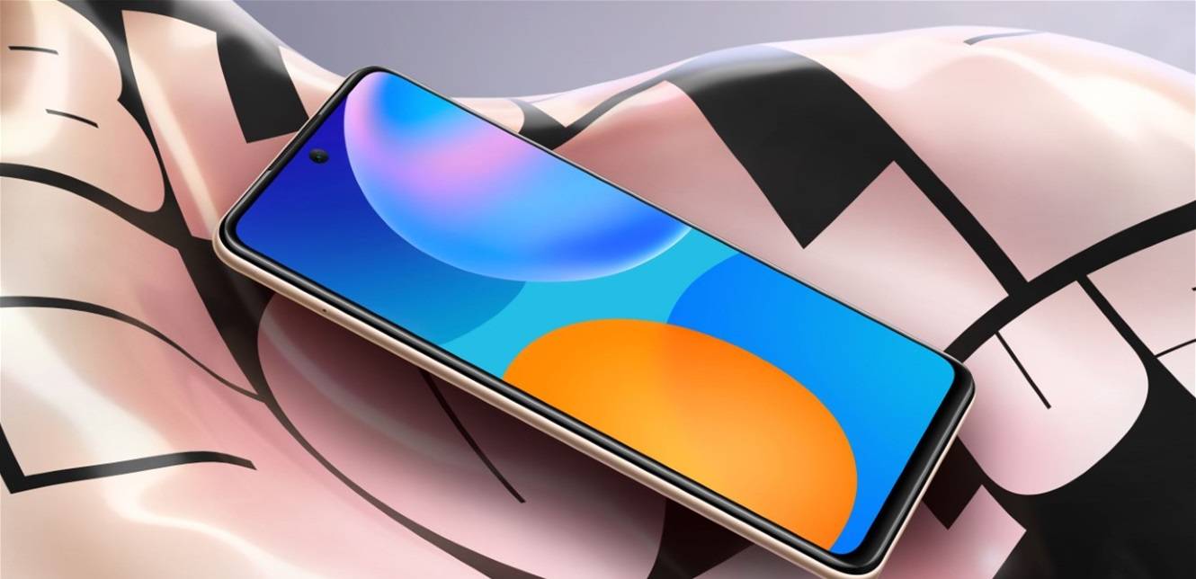اشحن هاتفك بسرعة فائقة والتقط صورًا عالية الجودة مع هاتف HUAWEI Y7a