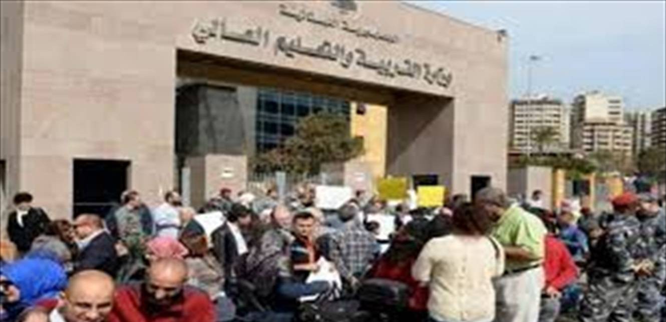 حراك المتعاقدين بحث مع قبيسي في ملف إحتساب ساعاتهم