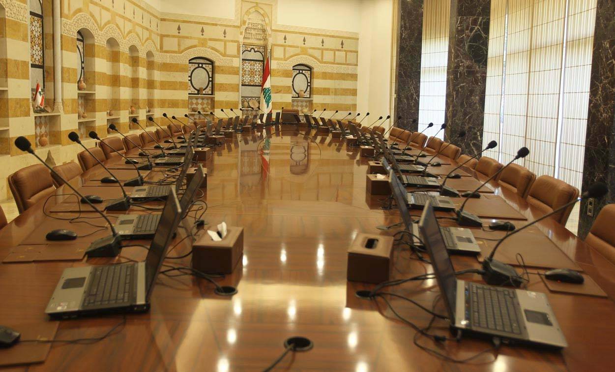 جولة الحريري «مرجلة» ضد العهد لإعادة لبنان الى الجناحين العربي والغربي