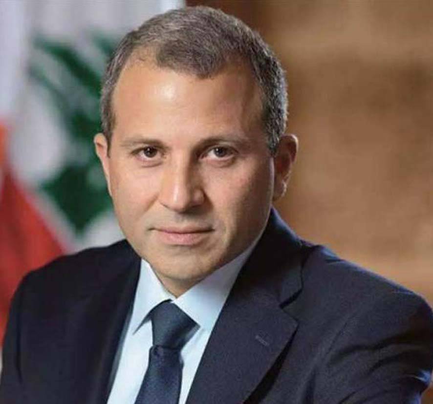 دعوة باسيل غير المباشرة الى تطوير النظام اطلقت «نقزة» ومخاوف مسيحية
