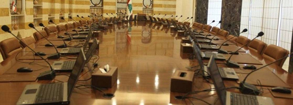 الحريري لا يجاري جنبلاط بالقطيعة مع عون والاعتذار واولويته السراي