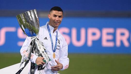 بيان رسمي يشكك في كسر رونالدو الرقم القياسي لأفضل هداف عبر التاريخ