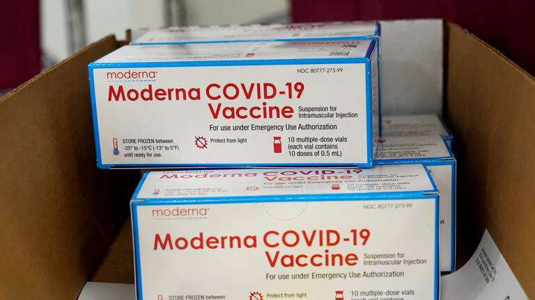 تلف ما يقرب من 2000 جرعة من لقاح موديرنا في الولايات المتحدة بسبب خطأ عامل نظافة