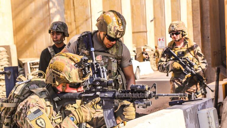 هل تعيد إدارة بايدن النظر  بخفض القوات الأميركية في افغانستان والعراق؟