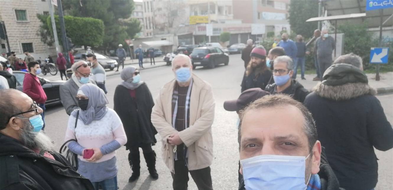 تجمع في ساحة ايليا رفضا لتمديد التعبئة