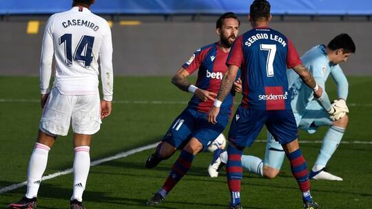 ريال مدريد يسقط في عقر داره أمام ليفانتي
