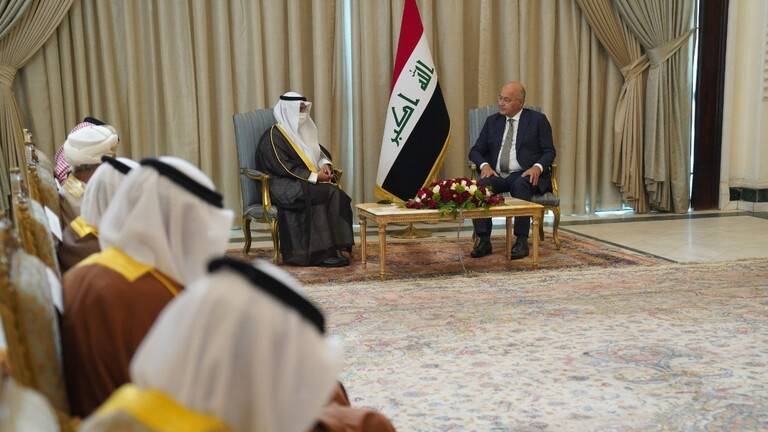 الرئيس العراقي يستقبل وفدا خليجيا ويشيد ببيان 