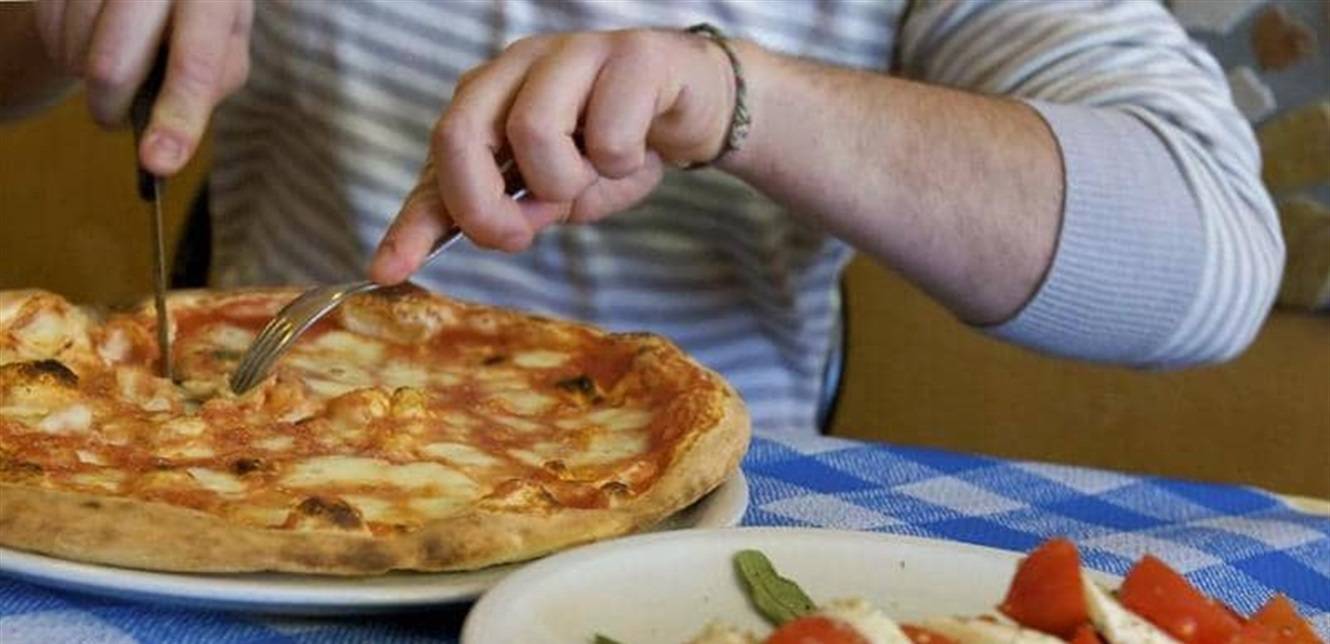 لمن يعاني ضغط الدم.. 7 أطعمة تجنبها