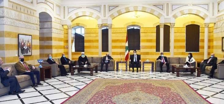 دياب وعد وفد من أولياء الطلاب بالخارج بمتابعة تطبيق قانون الدولار الطالبي ومعالجته