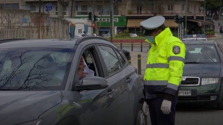 إيطاليا تخفف الاجراءات الصارمة في صدد انخفاض عدد الإصابات
