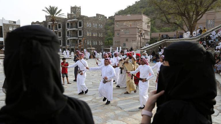 النائب العام السعودي يدعو لمراعاة الاختلافات الثقافية والفكرية للسواح والزائرين