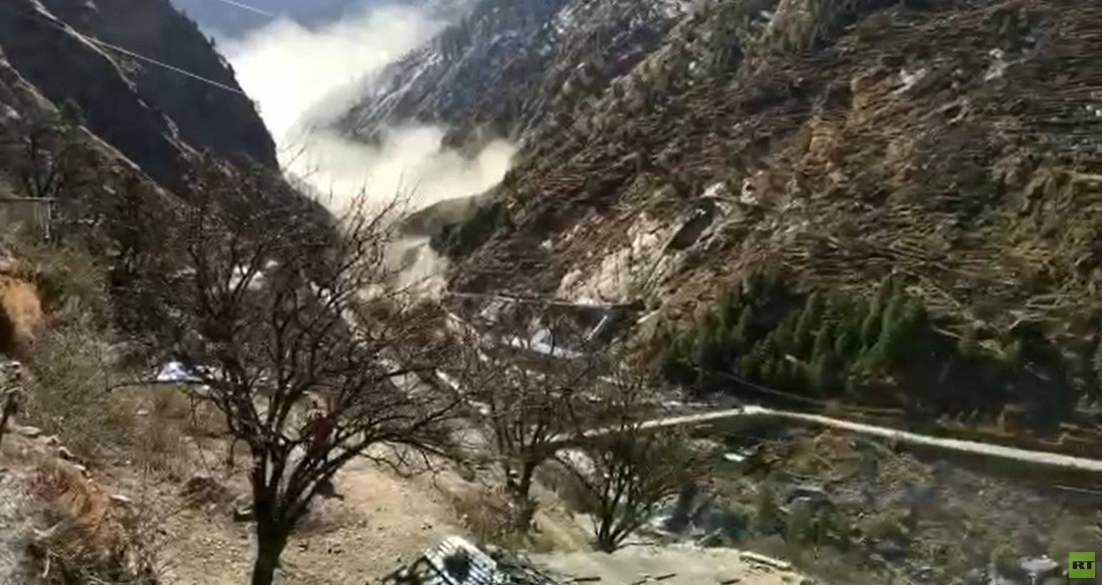 160من الضحايا والمفقودين جراء فيضان نهر بالهند سببه انهيار جليدي