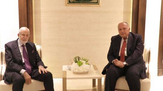 وزير الخارجية المصري يوجه رسالة لوزير خارجية الوفاق الليبية على هامش اجتماع العرب الطارئ