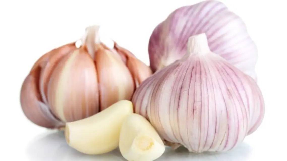 ما هي خطورة الإفراط في تناول الثوم ؟