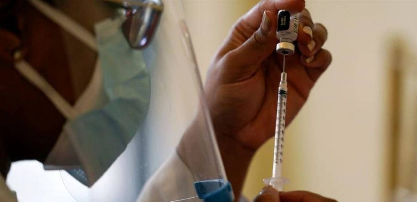 بروفيسور بريطاني: تأخير الجرعة الثانية من لقاح كورونا ينقذ مزيداً من الأرواح