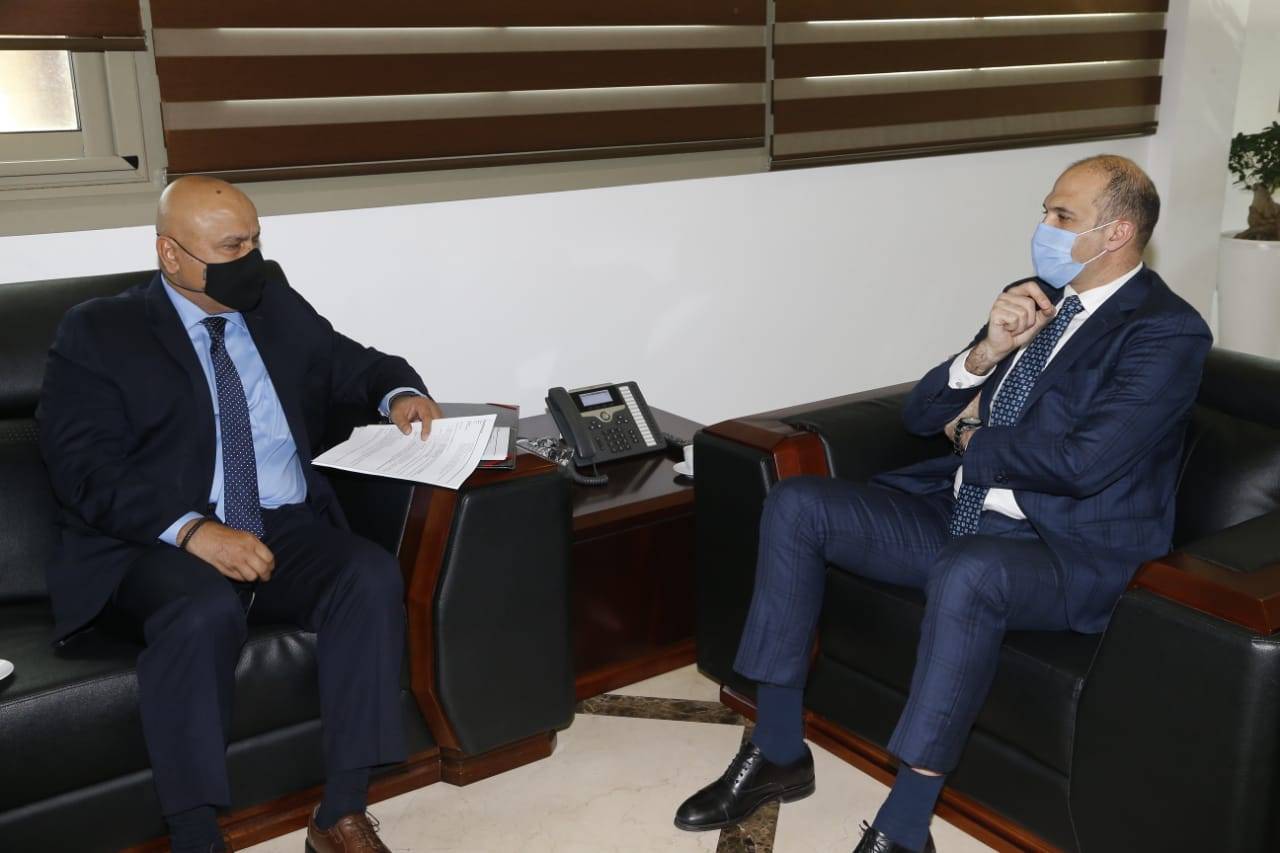 إجتماع بين حسن ومسؤولي البنك الدولي.. هذا ما تطرق إليه البحث