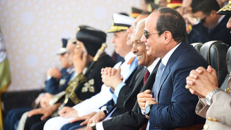 السيسي يوجه رسالة لرئيس المجلس الرئاسي الليبي الجديد حول العلاقات العسكرية والأمنية