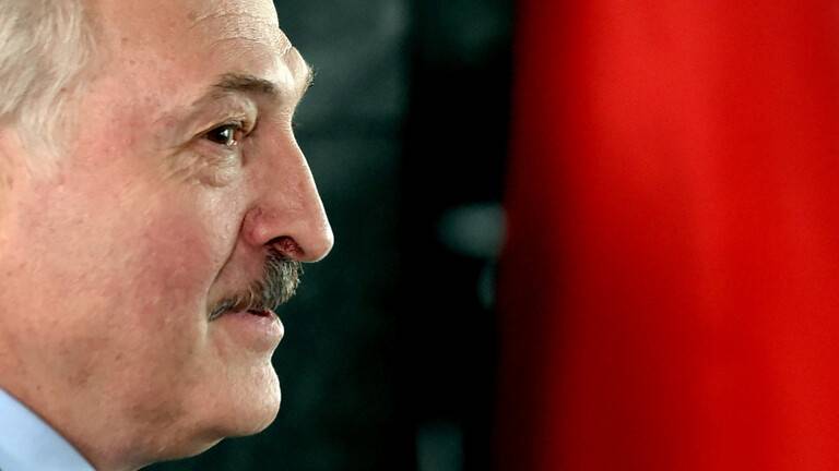 لوكاشينكو يتعهد بتنظيم استفتاء دستوري في بيلاروس أوائل 2022