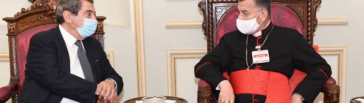 الفرزلي بعد لقائه الراعي: البلاد تعيش أزمة تكاد تكون وجودية