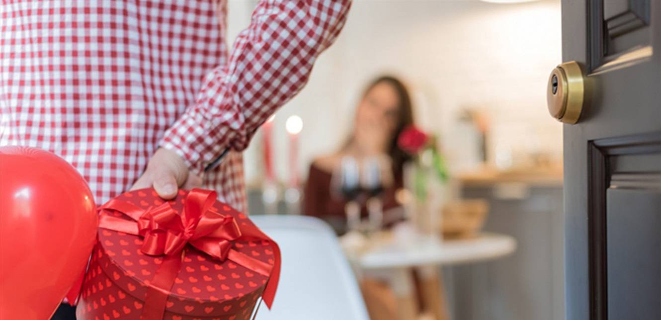 للمتزوجة حديثاً.. 7 طرق لتحتفلي بيوم الحب مع شريك حياتك