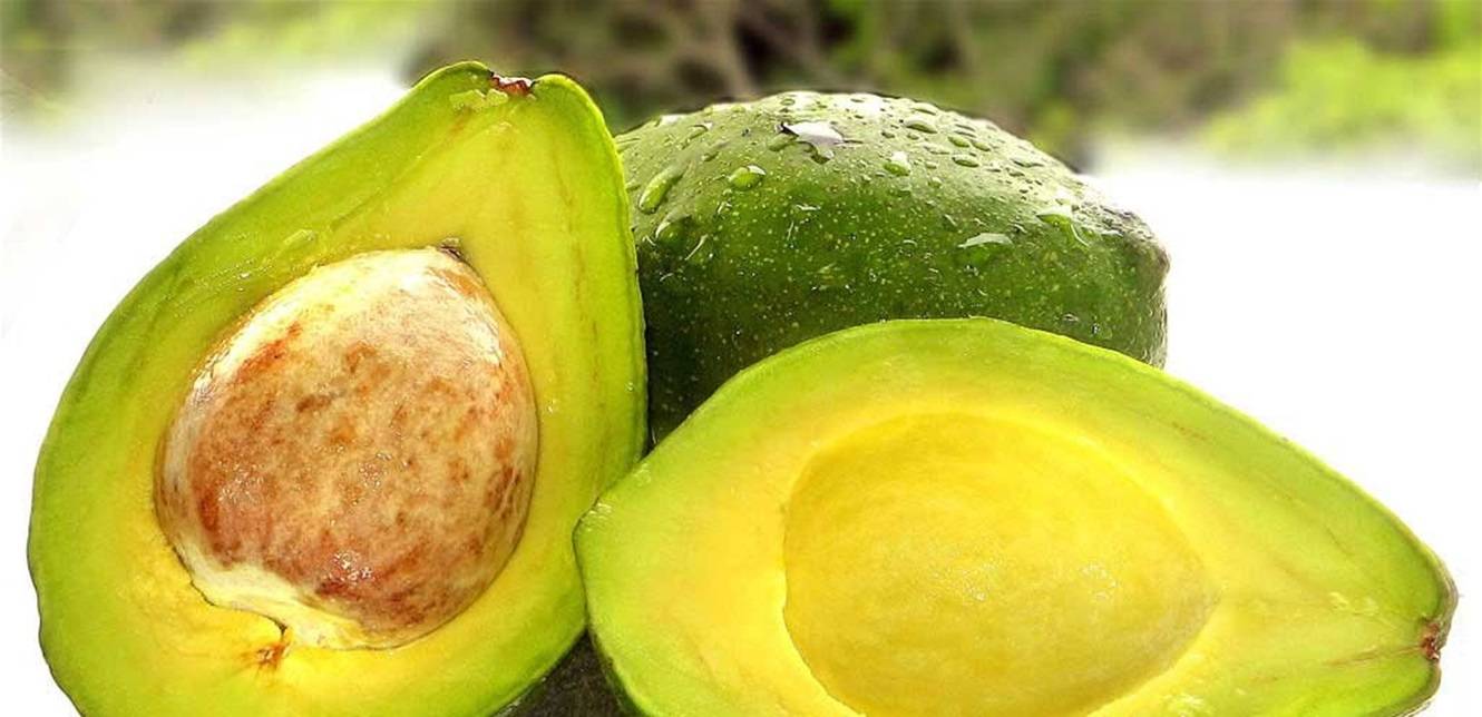 كنز من الفيتامينات والمعادن.. فوائد صحية جمّة للأفوكادو