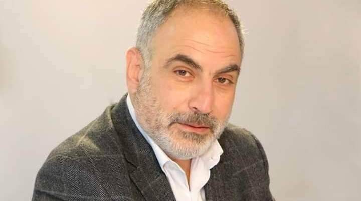 أسود: "الأموال والمساعدات لناس وناس"