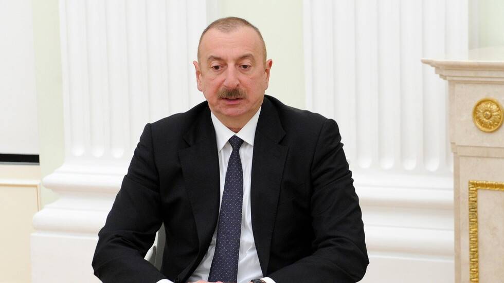علييف يرجح إمكانية فتح خطوط سكك حديد بين روسيا وأرمينيا عبر أذربيجان