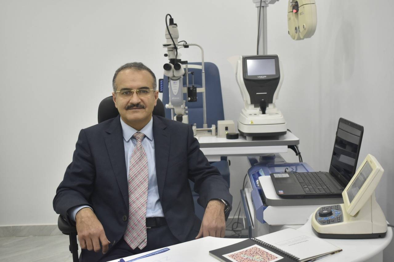 نصيحة دكتور أحمد الحسينى عند ملاحظة الأم حول فى عين طفلها