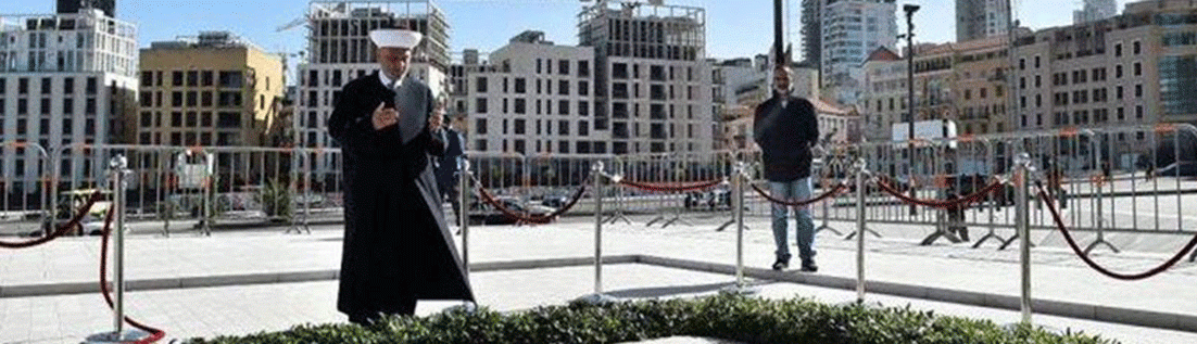 زار ضريح رفيق الحريري